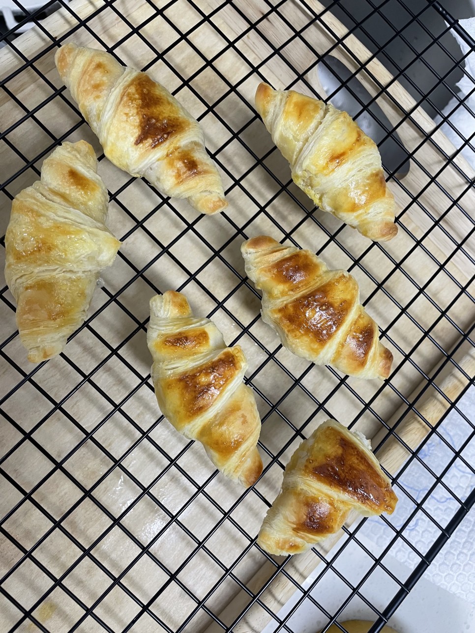 ㅋㅋㅋ 왜 실패하는가 ㅠ 크로와상 생지로 빵굽기 10