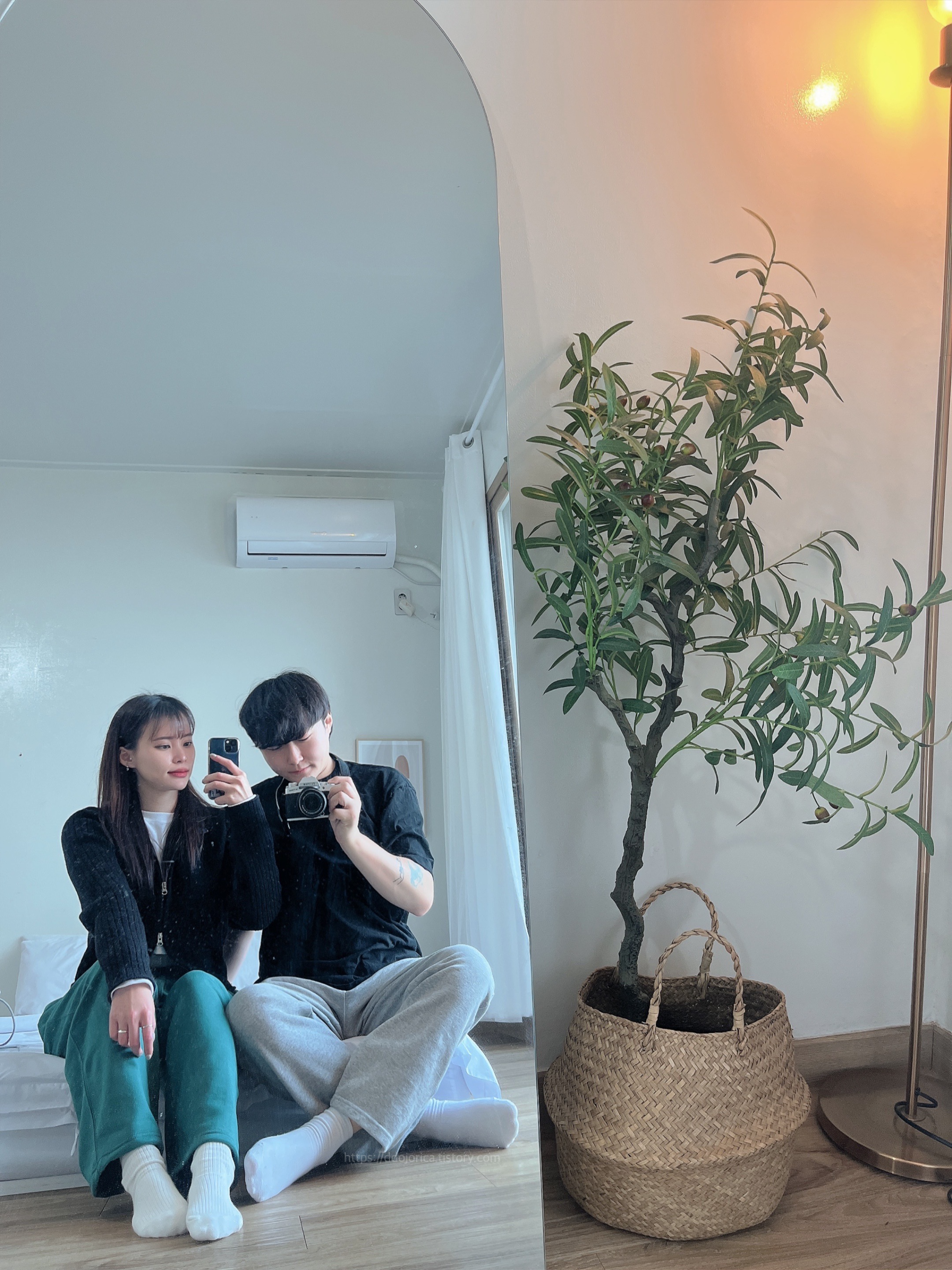 태안 센티마르 펜션 방 안 포토존 사진
