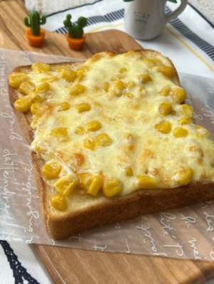 콘치즈-토스트