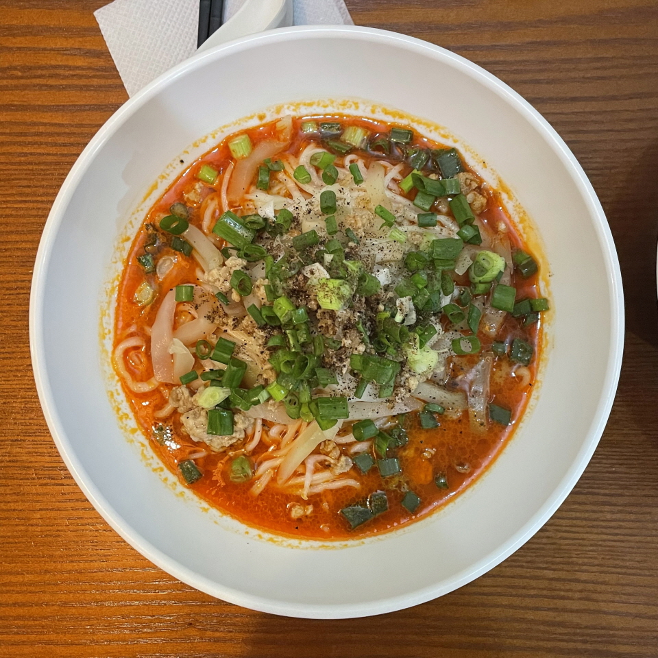  육육면관, 성수동 우육면 식당 찐후기 (서울숲, 뚝섬 홍콩식 탄탄면)
