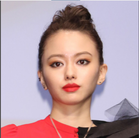  이토 켄타로와 헤어지지! 연인 · 야마모토 마이카가 가족 회의 반발