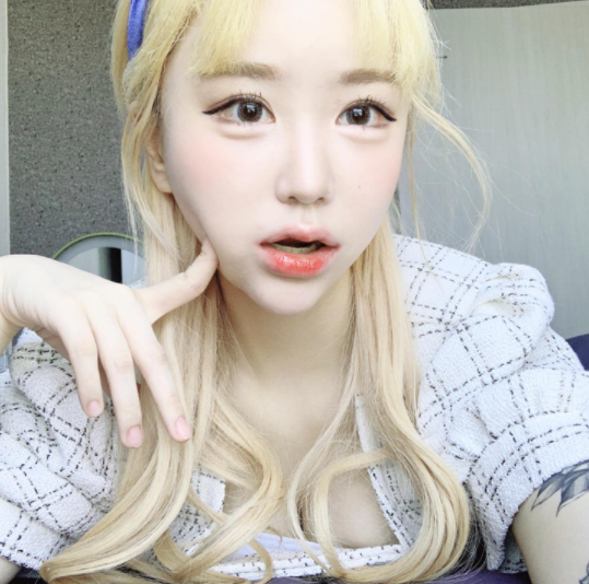  조두팔 나이 키 몸무게 본명 프로필 성형수술 목록 인스타 임신