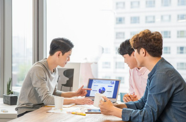  산업안전보건교육을 이수할 수 있는 방식은?