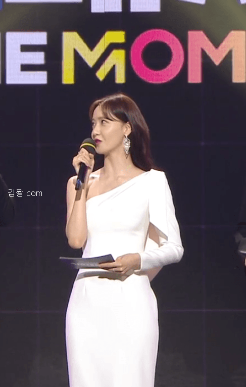  MBC 가요대제전 SNSD 윤아 화이트 드레스 몸매