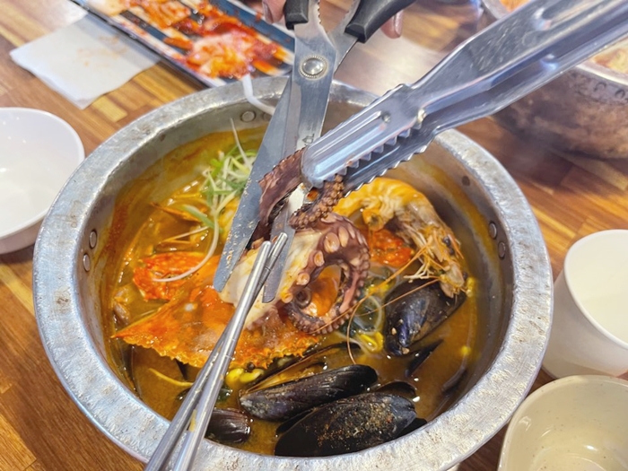 제주해물라면-해물들