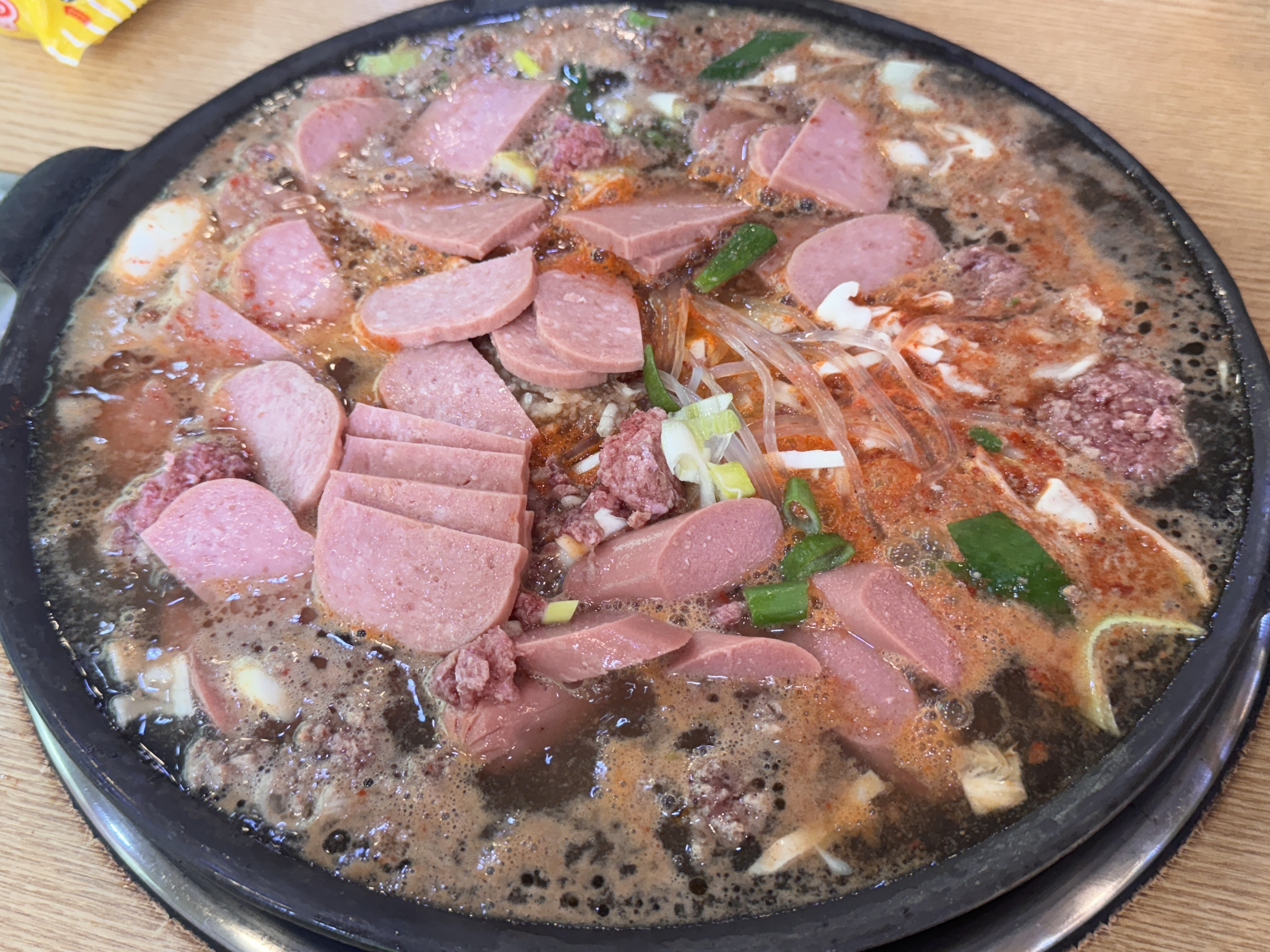 두꺼비부대찌개 이미지