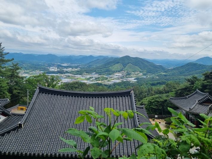 용암사-대웅전