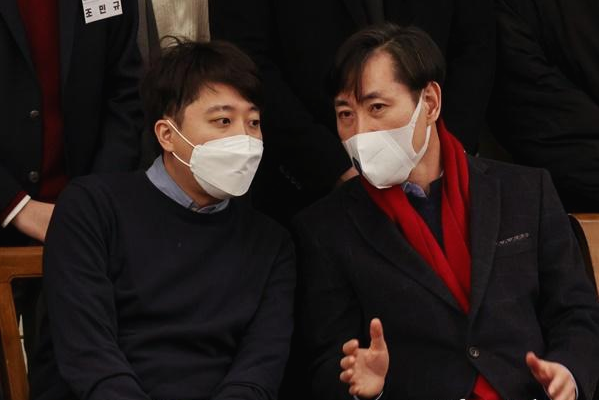  이준석 관련주 7종목