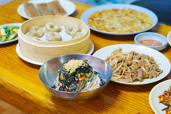 생생정보 할매 밥됩니까 영자할머니 메밀피 김치만둣국