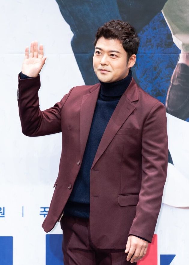  전현무 나이와 출연료 연봉 얼마?