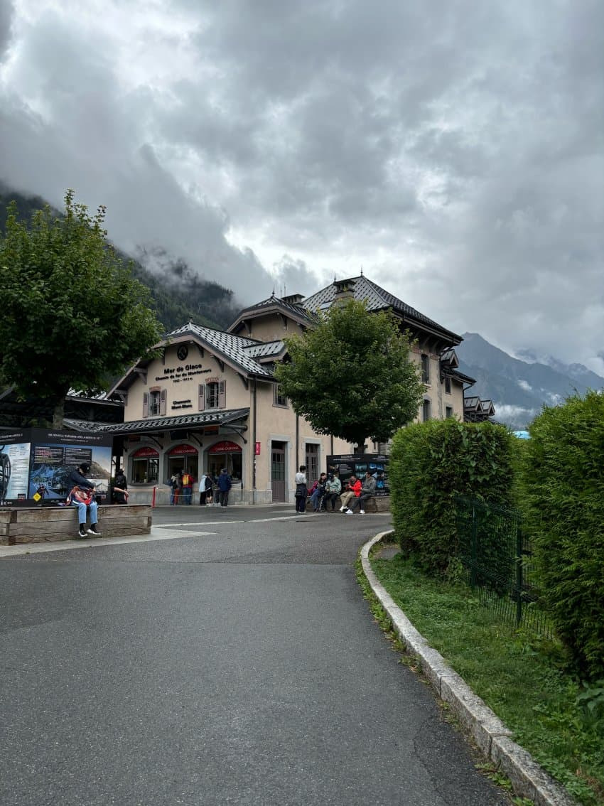 img.jpg