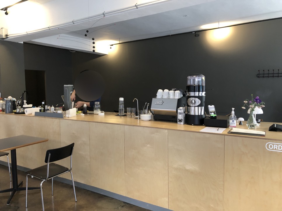 오픈주방 [전주 카페] 샘샘커피 분위기 15