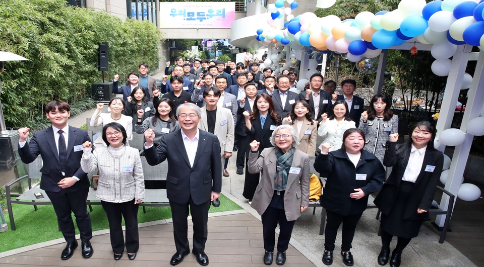 더해 이미지