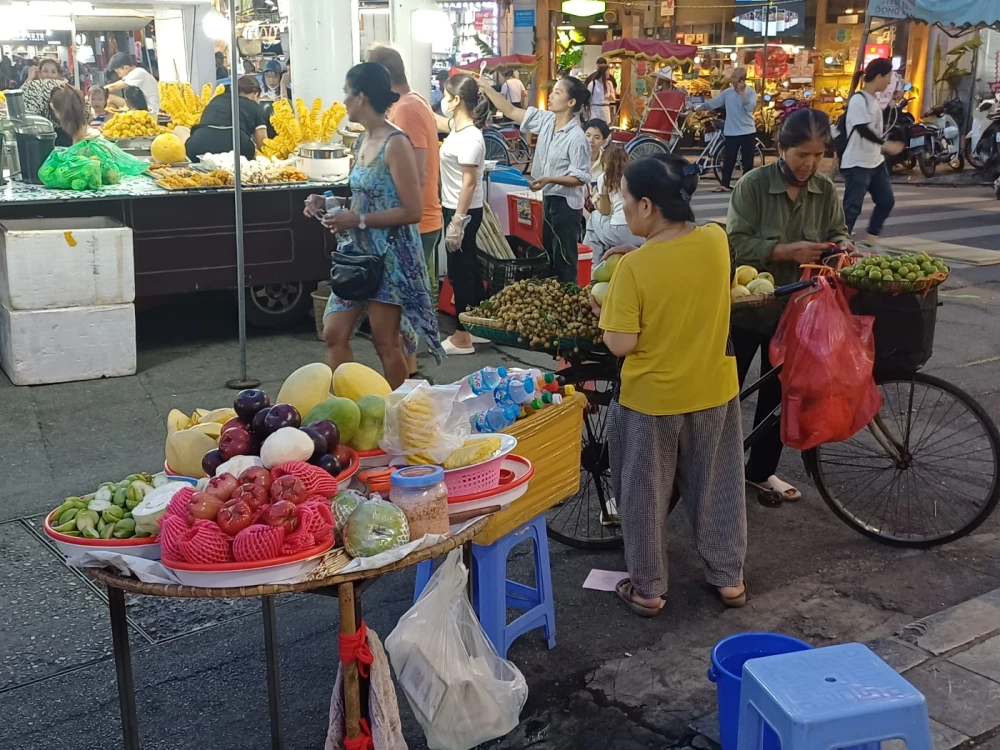베트남 하노이 가볼 만한 곳, 하노이 야시장 방문 후기