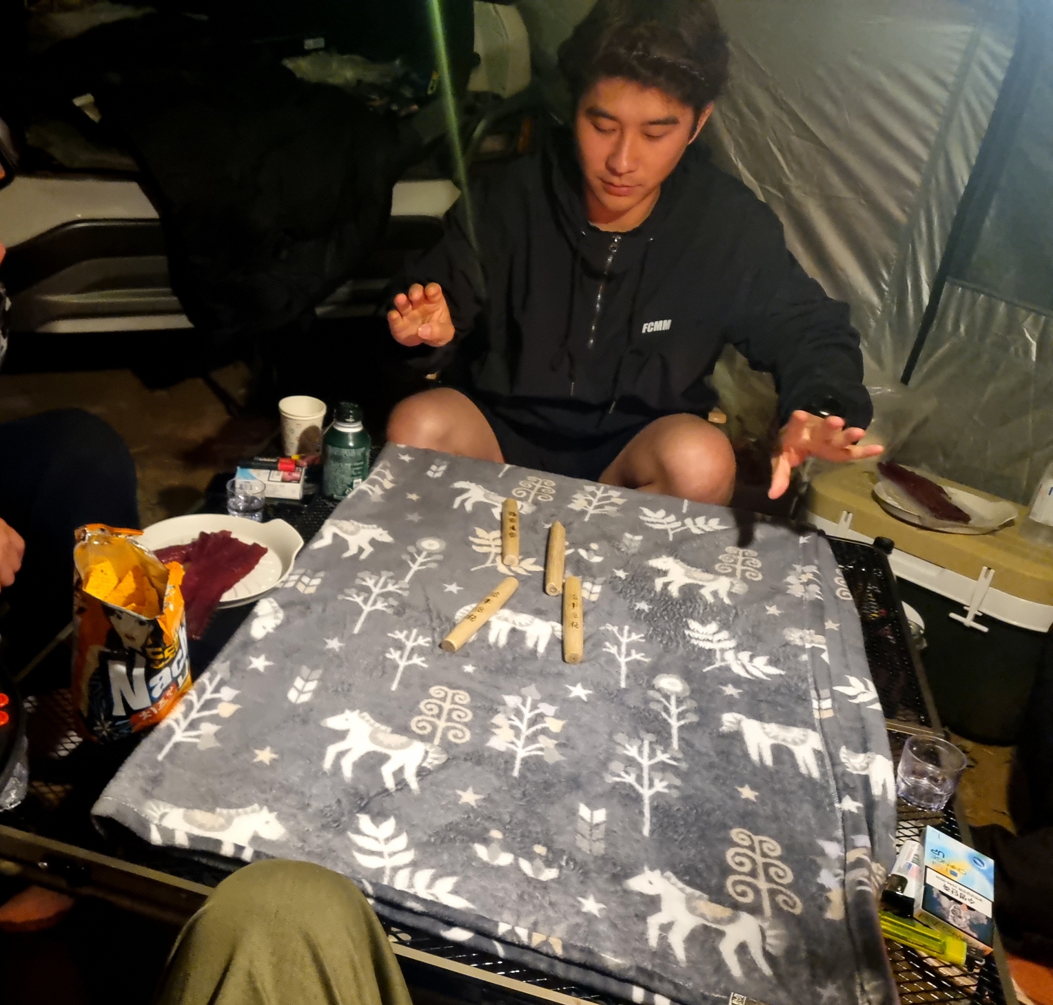  천안 노지캠핑 친구들과 동면에 위치한 대동저수지에서 즐겼습니다