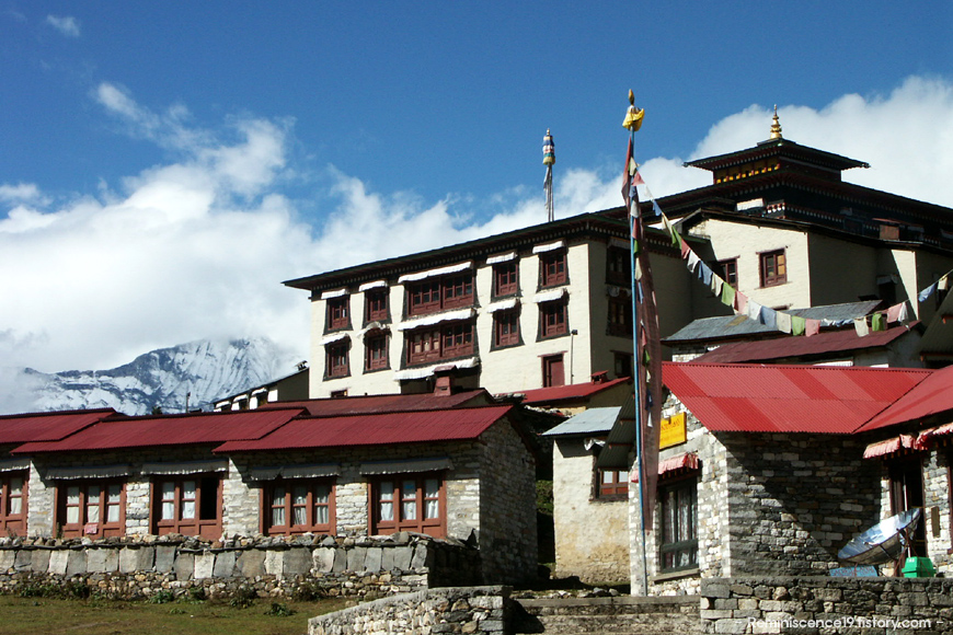 에베레스트트레킹-티앙보체의-티베트사원