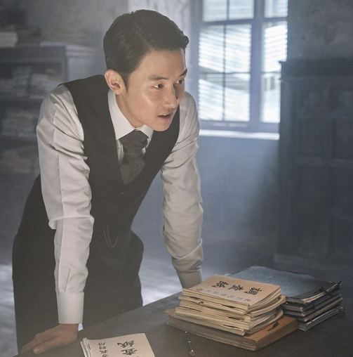  배역마다 초면인 거 같은 배우