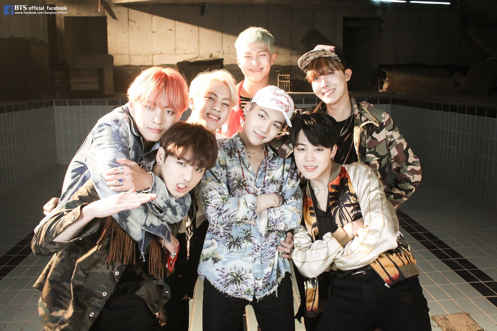  그저 방탄소년단 여섯 형들이 막내 정국이를 하염없이 귀여워 하는 글.jpg+gif (데이터주의)