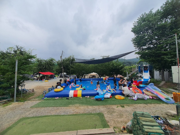 용인한터팜오토캠핑장-수영장