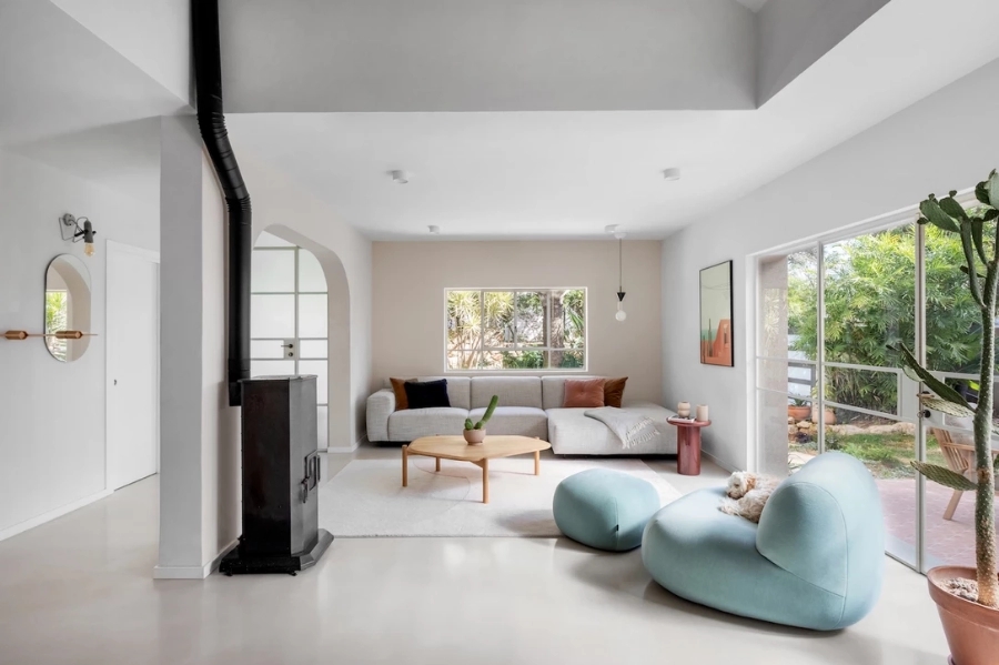 예쁜 거실 인테리어 천장 실링팬 설치한 스킵플로어 9