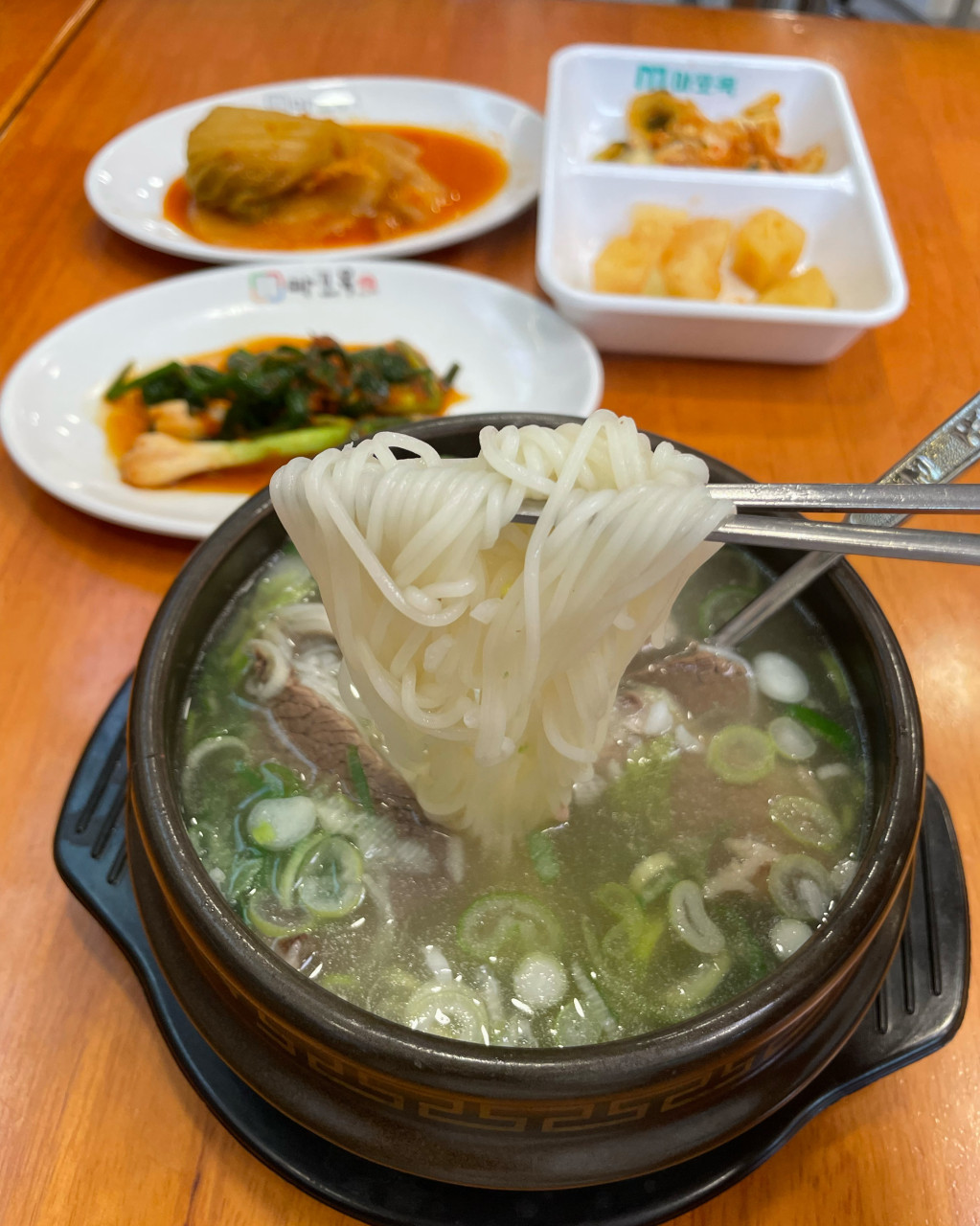 THE 맛있는 녀석들 518회 고고데이 특집 서울 마포구 용강동 차돌탕과 차돌수육 맛집 마포옥