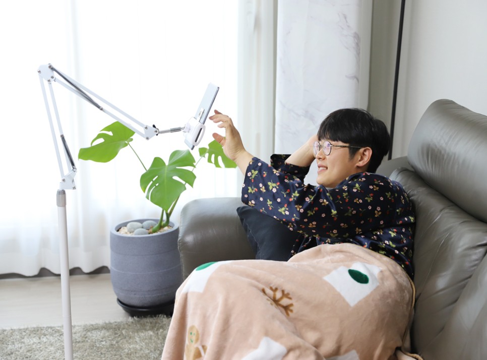 아이패드 거치대 침대 태블릿 거치대 10