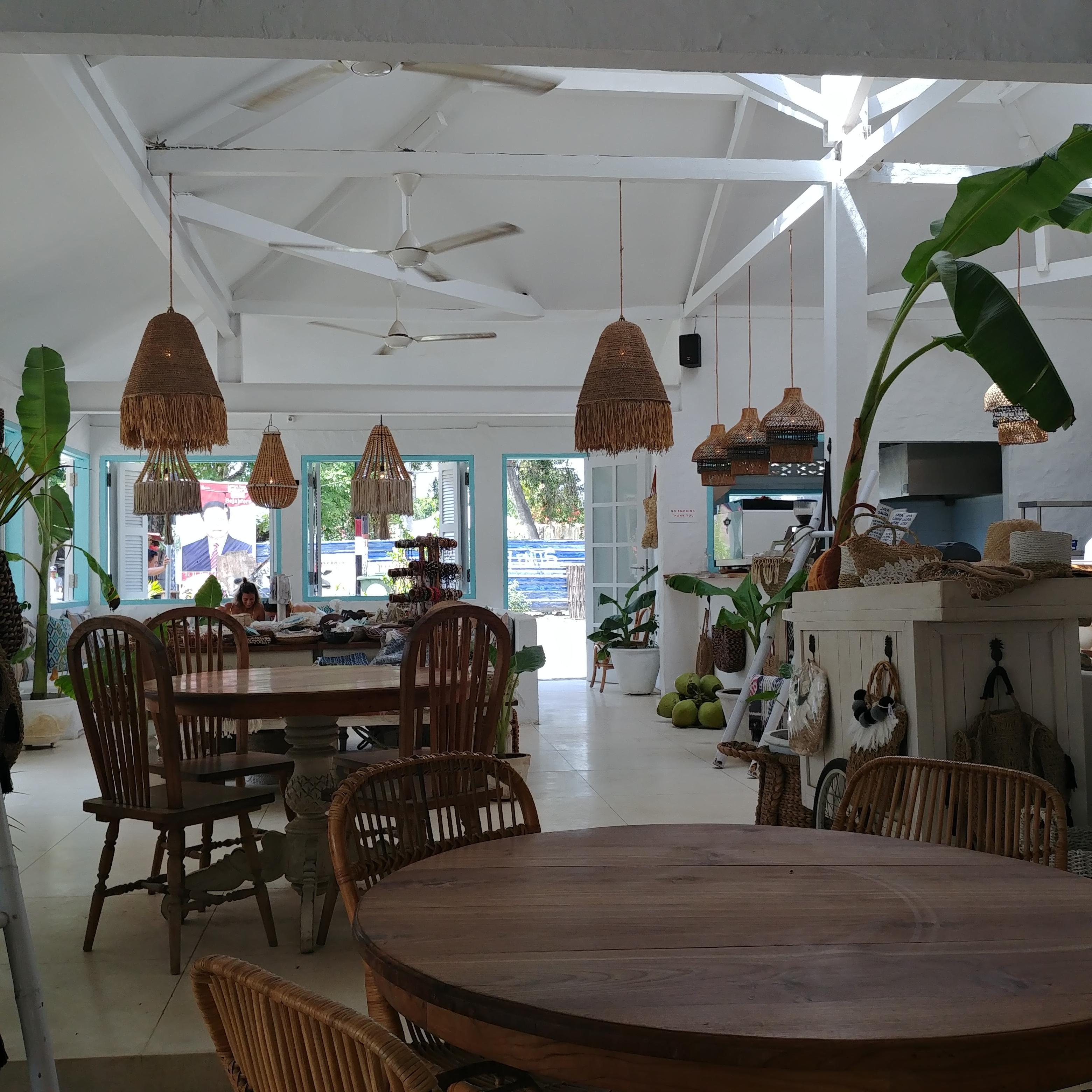 Kenza Cafe & Restaurant Kuta Lombok