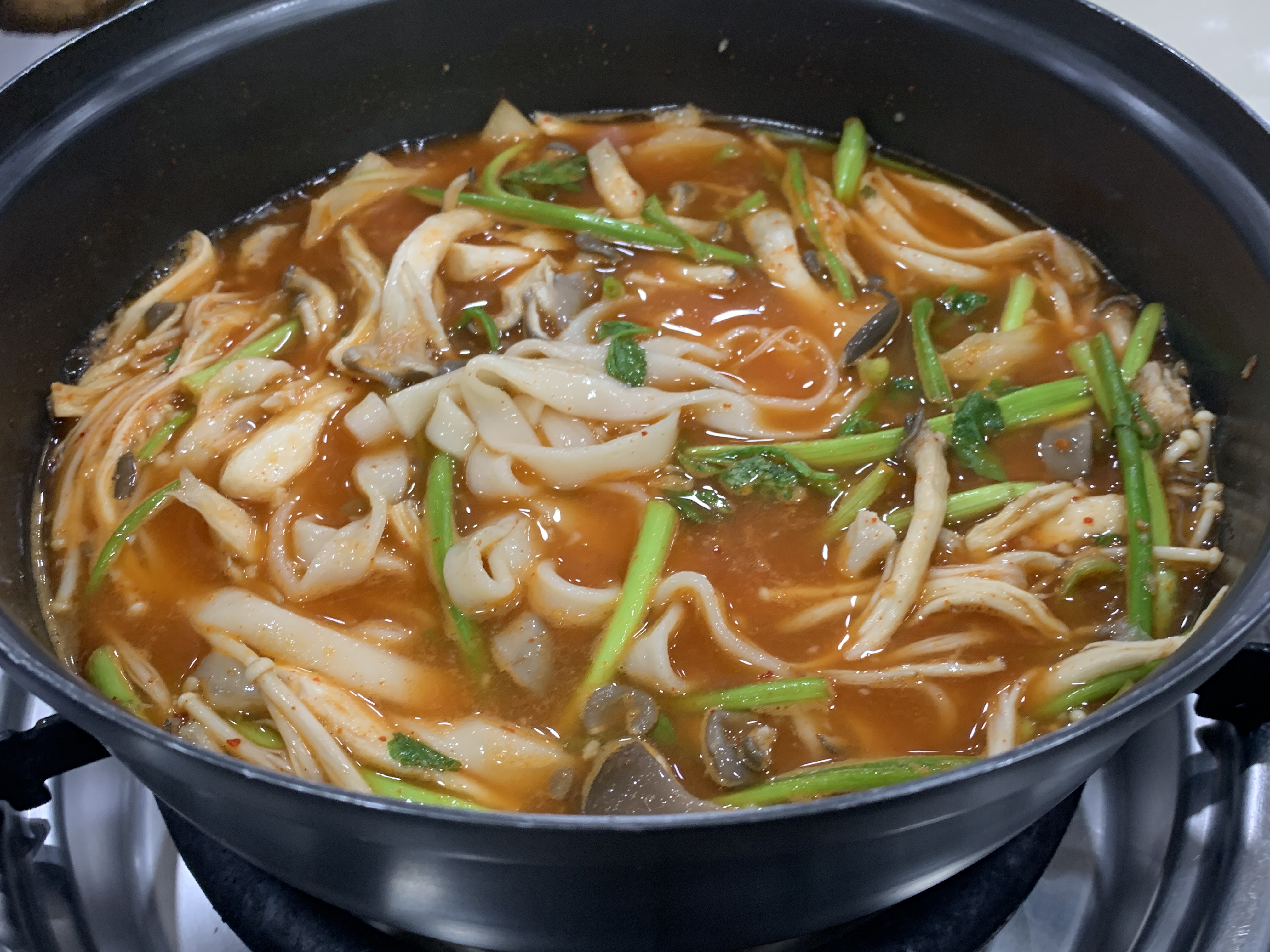  남산동/범어사 맛집, 가성비 좋은 '원조 동촌칼국수'