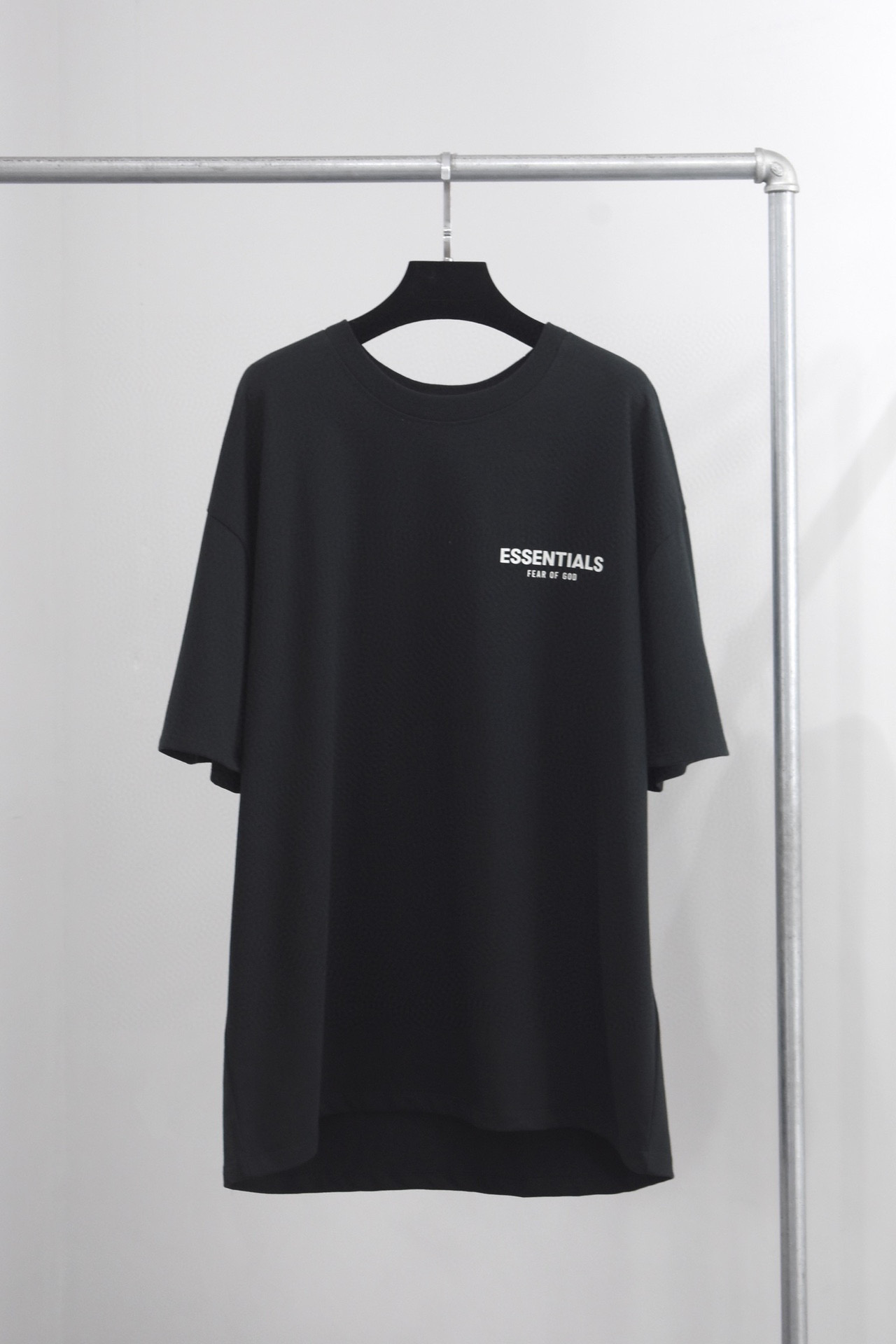  [FEAR OF GOD] 피어오브갓 프린트 반팔 티셔츠 (2 COLOR)