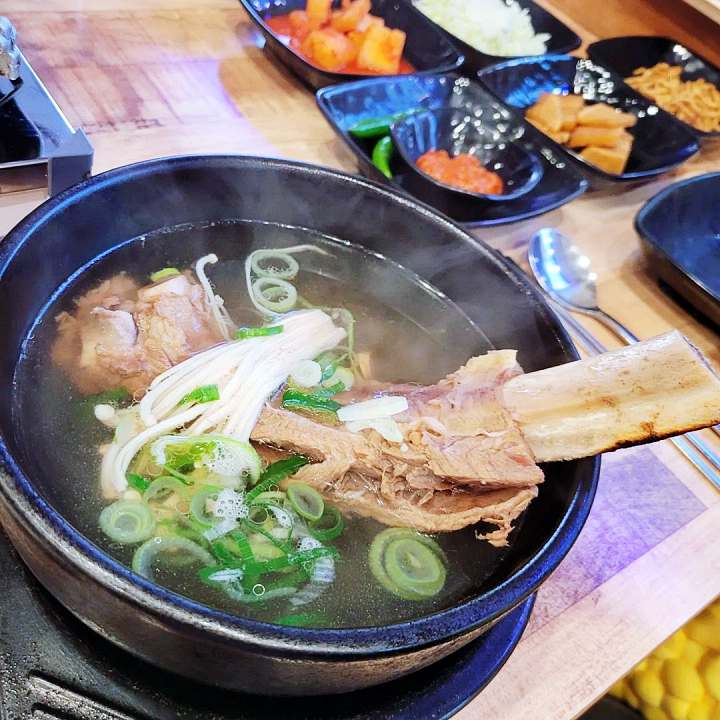  생방송투데이 보문 단지 한우 육회 물회 낙지 갈비탕 한우탕 경주 맛집 추천 떴다 동네방네