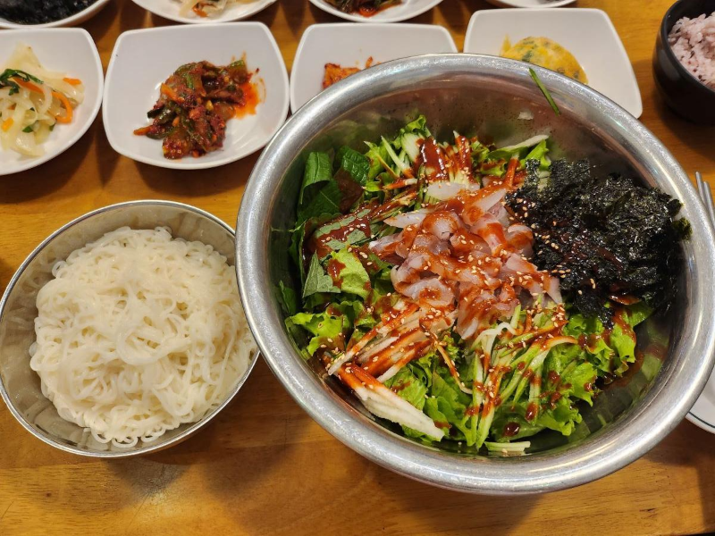 호치민맛집-푸미흥 한식_한솔_물회
