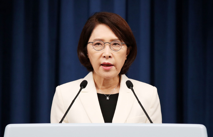  대통령실 관계자 "사적 인연으로 채용됐다 해도 공정 과정·적법 절차 밟아"