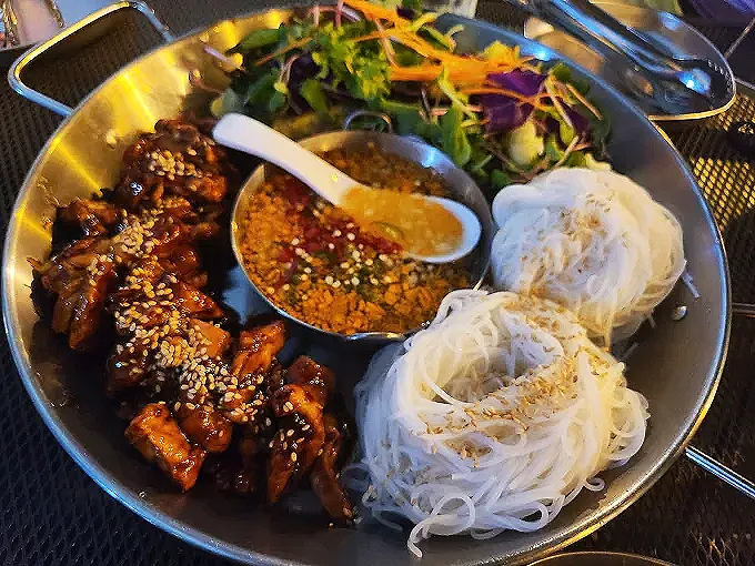 광교 호수공원 치킨집 '오븐마루치킨'