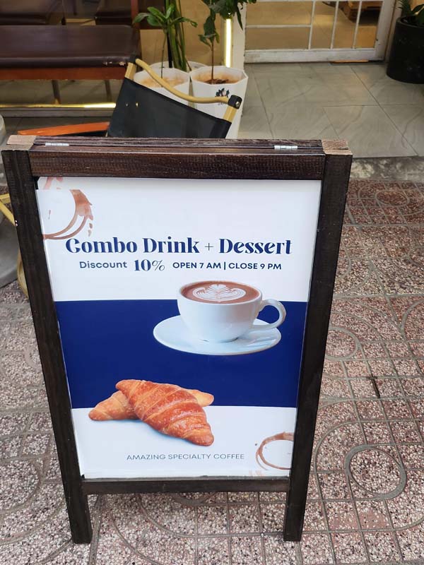 호치민여행_호치민카페_1군_벤탄시장옆골목_핸드드립커피_어메이징커피_입간판