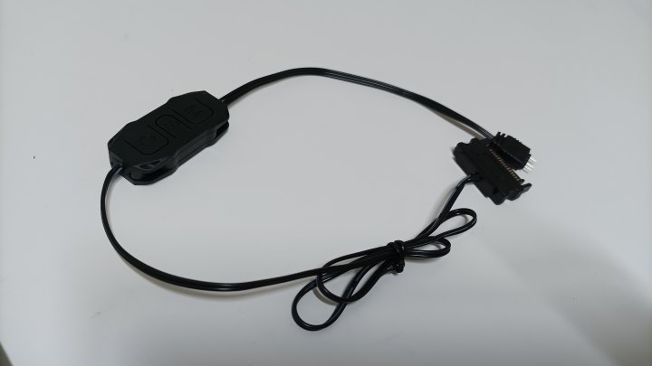  알리에서 구매한 ARGB 컨트롤러 / PHANTEKS-CMBO LED Strip