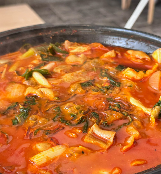 핸썸가이즈 신당동 돼지곱창전골
