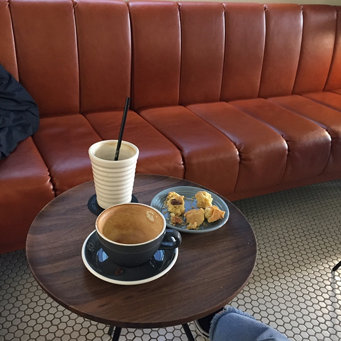  cafe TRVR 이태원 카페