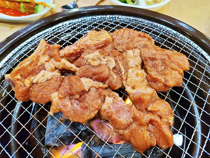 생방송오늘저녁 대구 달서구 흑돼지 양념 갈비 왕갈비 숯불 구이 맛집 추천