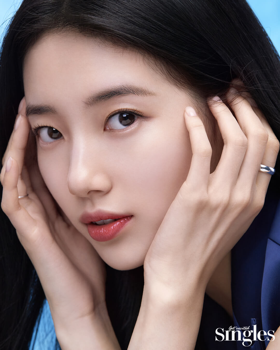  수지, 백옥 피부+무결점 미모 화보 공개