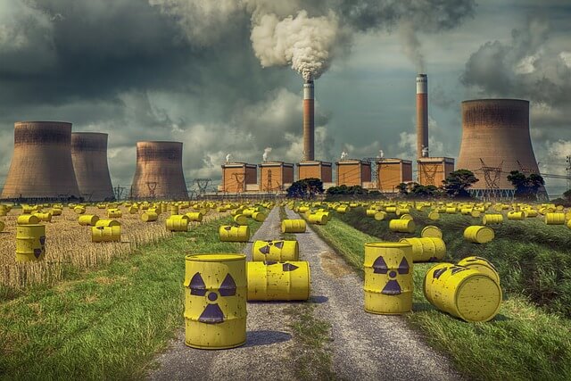 picture-of-nuclear-waste-in-drums