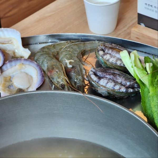 인천 / 송도 샤브샤브 칼국수 맛집 바담칼국수 - 바담칼국수 - 메뉴 - 꽃쟁반 해물칼국수 인천 / 송도 샤브샤브 칼국수 맛집 바담칼국수 - 바담칼국수 - 메뉴 - 꽃쟁반 해물칼국수