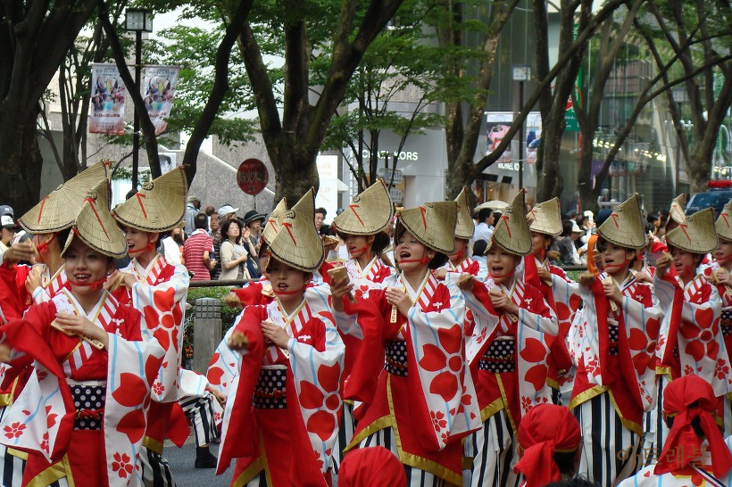 도쿄 8월 축제 하라주쿠 오모테산도 겐키마쓰리 슈퍼 요사코이