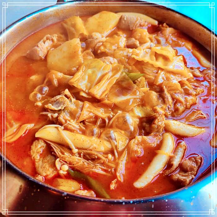  10회 고기서 만나 강호동, 김호영, 장예원 아나운서 게스트 투움바 로제 닭볶음탕 맛집 관악, 신림 곱도리탕, 닭볶이, 꽃도리탕 가격 위치 어디