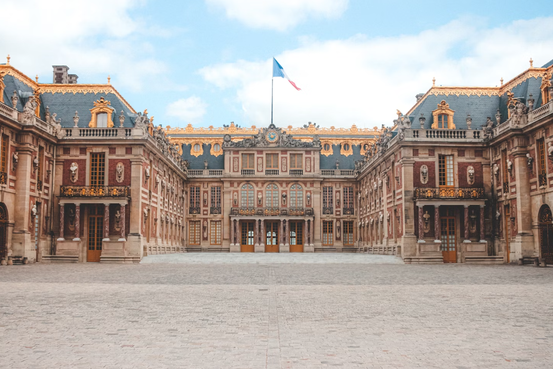 4. 베르사이유 궁전 (Palace of Versailles)