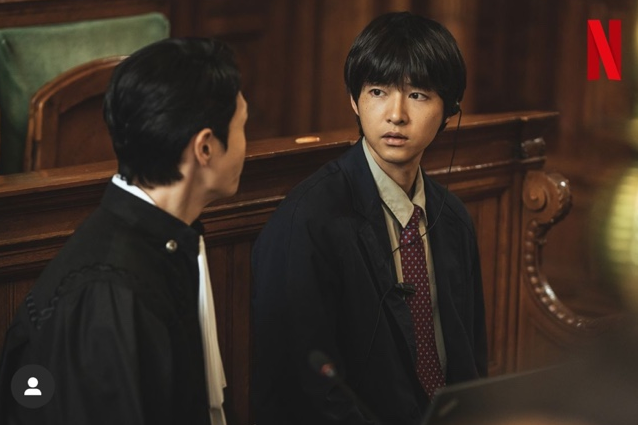 로기완_사진출처_넷플릭스_@netflixkr_인스타그램_캡쳐