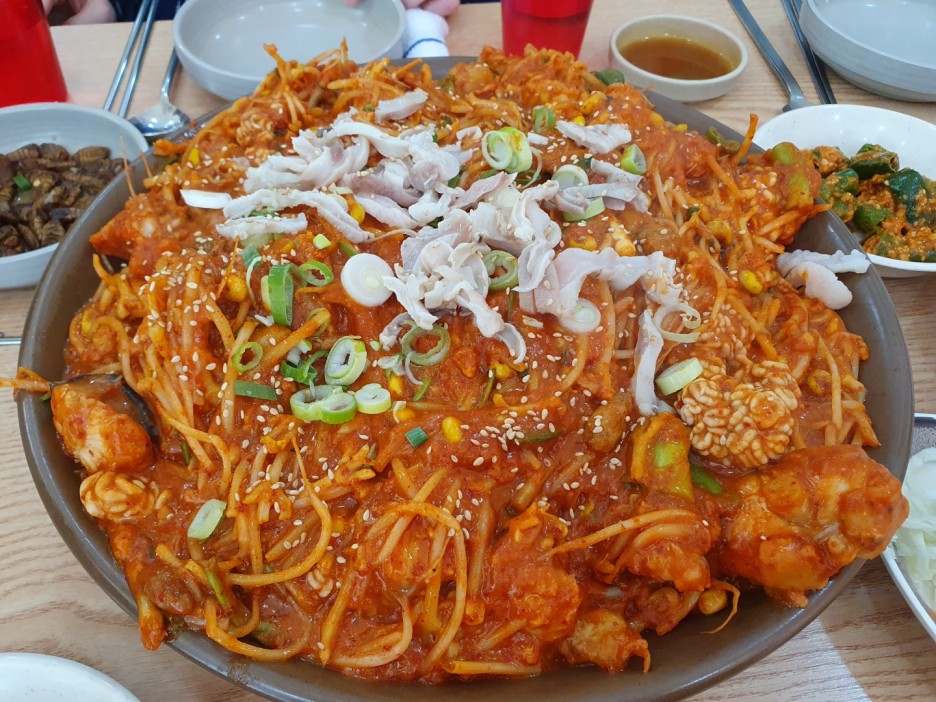  깜짝놀란 볶음밥과~매콤한 아구까지!!<미스터아구>