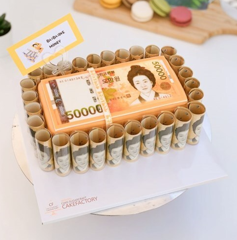  부모님들이 받으면 주변에 자랑하는 케이크