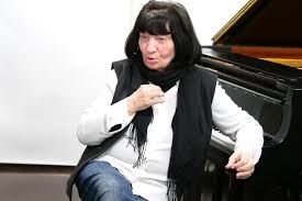 쇼팽의 "폴로네즈 일루전", 피아노 소나타 3번, 야상곡, 왈츠, 에뛰드: 엘리소 비르살라체 12