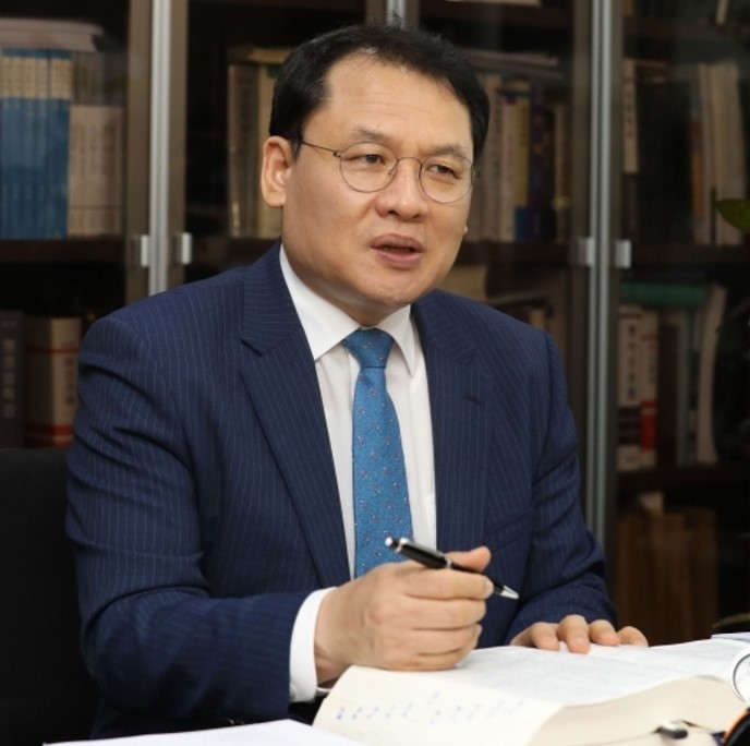  건희사랑 희사모 팬클럽 회장, 강신업 변호사 페이스북 주소 lawyerksu 프로필