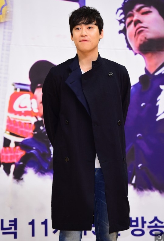 열애 프로필 인스타나이키 본명 국적 가수 존 박 결혼 예비 신부 와이프 연예인 1년